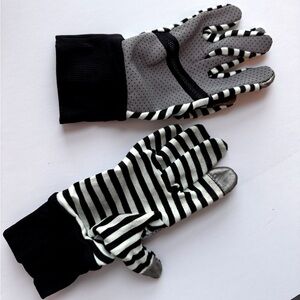 Lululemon mint strip reflective running gloves. M/L